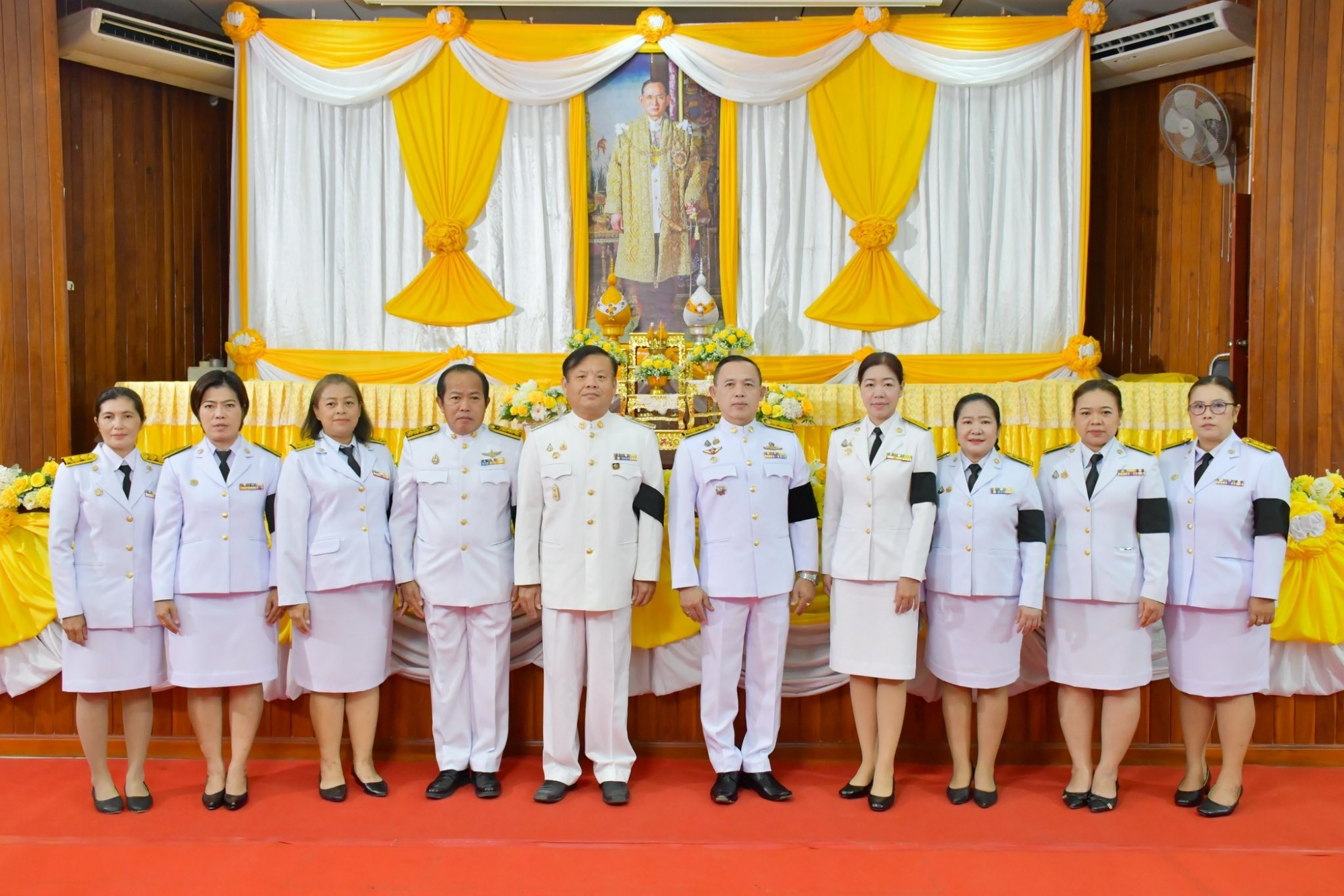เข้าร่วมพิธีวางพานพุ่ม เพื่อน้อมรำลึกในพระมหากรุณาธิคุณ เนื่องในวันคล้ายวันพระราชสมภพพระบาทสมเด็จพระปรมินทรมหาภูมิพลอดุลยเดช บรมนาถบพิตร วันพ่อแห่งชาติ และวันชาติ 5 ธันวาคม 2568 โดยมีนางอรทัย วงศ์วัชรมงคล นายอำเภอท่ามะกา เป็นประธานในพิธี